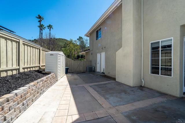 8482 Mesa Heights Road, Santee, CA 92071