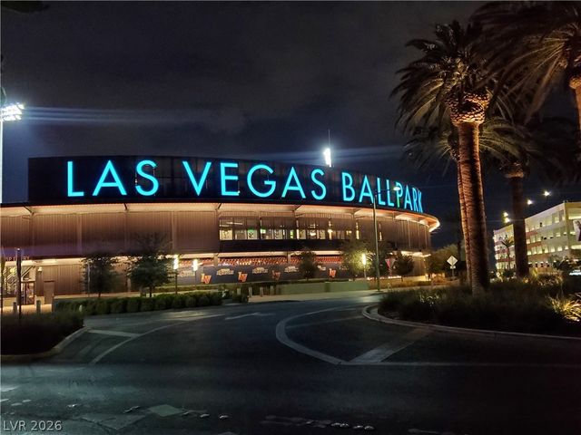 11227 CACTUS TOWER Avenue 103, Las Vegas, NV 89135