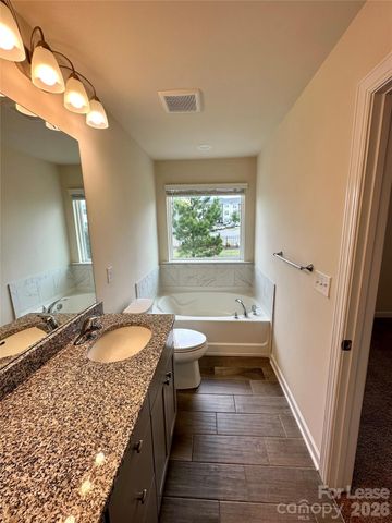 5840 Clan Maclaine Drive, Charlotte, NC 28278
