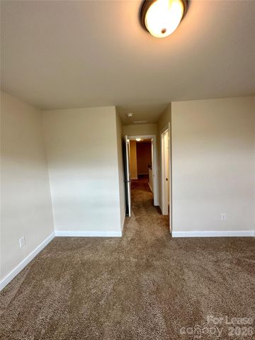 5840 Clan Maclaine Drive, Charlotte, NC 28278