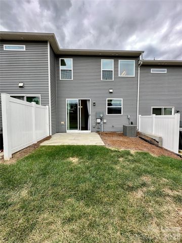 5840 Clan Maclaine Drive, Charlotte, NC 28278