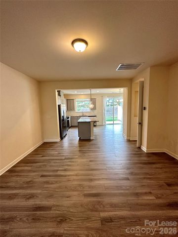 5840 Clan Maclaine Drive, Charlotte, NC 28278