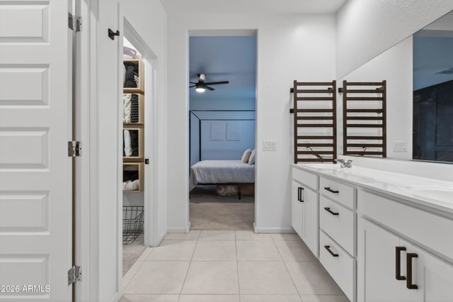 38134 N LONGBOW Way, San Tan Valley, AZ 85140