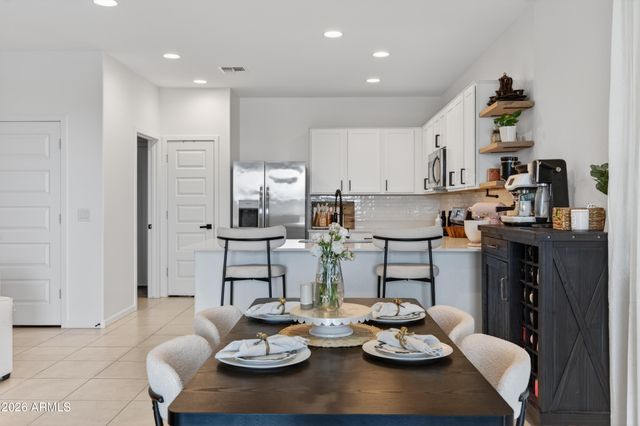 38134 N LONGBOW Way, San Tan Valley, AZ 85140