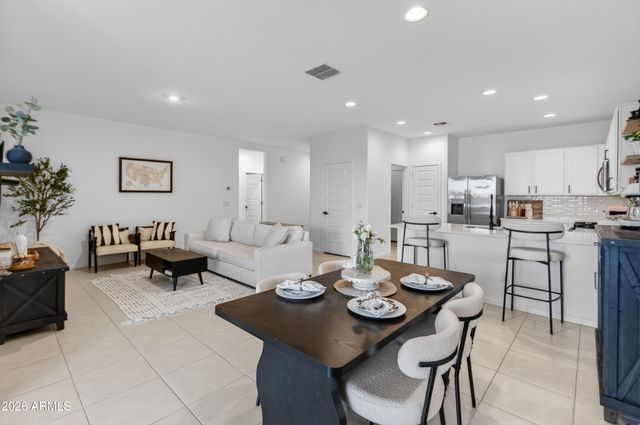 38134 N LONGBOW Way, San Tan Valley, AZ 85140