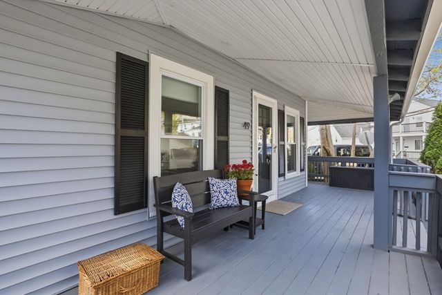 49 Bay Street, Hull, MA 02045