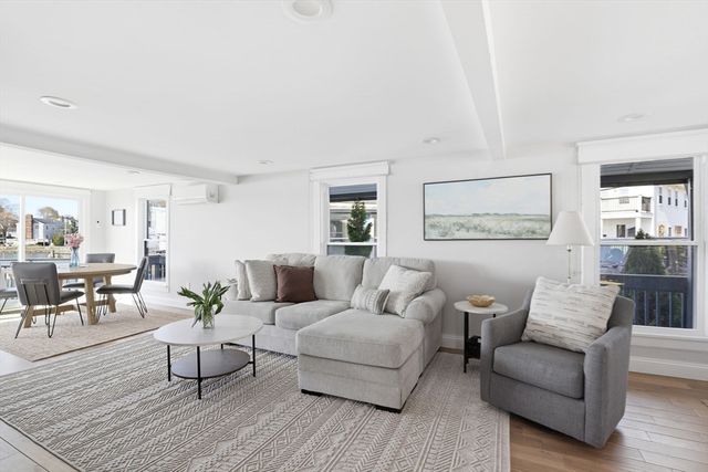 49 Bay Street, Hull, MA 02045