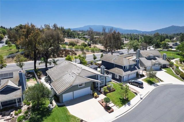 43898 Gatewood, Temecula, CA 92592