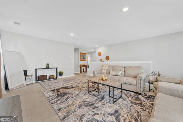 206 Graham Campbell Lane, Statham, GA 30666