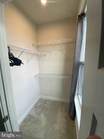 6212 EDITORS PARK DR, Hyattsville, MD 20782