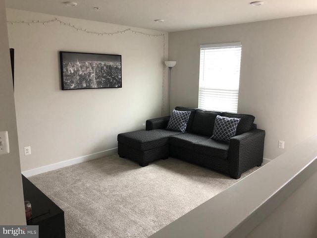 6212 EDITORS PARK DR, Hyattsville, MD 20782