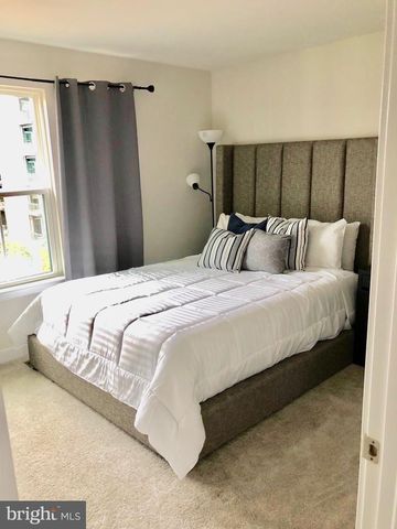 6212 EDITORS PARK DR, Hyattsville, MD 20782