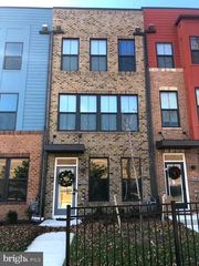 6212 EDITORS PARK DR, Hyattsville, MD 20782