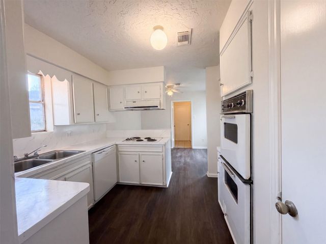 1411 Cherry Springs Court, Missouri City, TX 77459