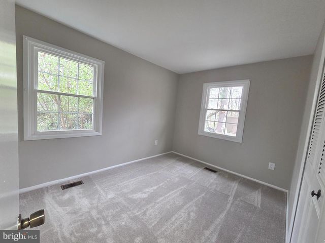 4339 MOUNT CARRIAGE LN, Fairfax, VA 22033