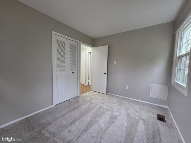 4339 MOUNT CARRIAGE LN, Fairfax, VA 22033