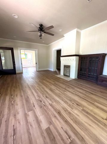 611 E Grand, Comanche, TX 76442