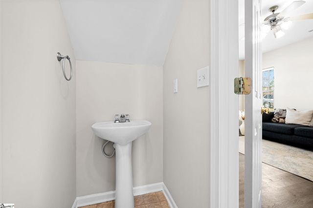 282 Waxberry Court, Boiling Springs, SC 29316