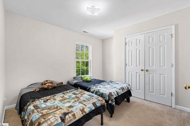 282 Waxberry Court, Boiling Springs, SC 29316