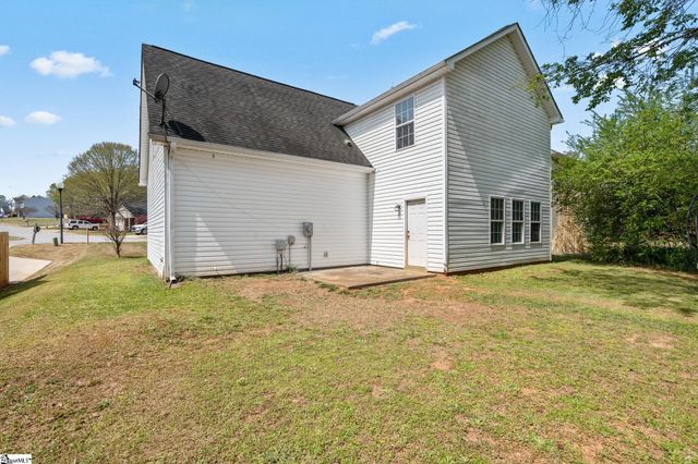282 Waxberry Court, Boiling Springs, SC 29316
