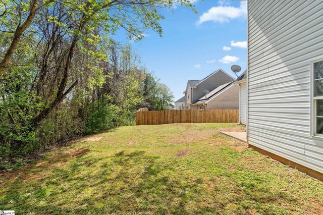 282 Waxberry Court, Boiling Springs, SC 29316