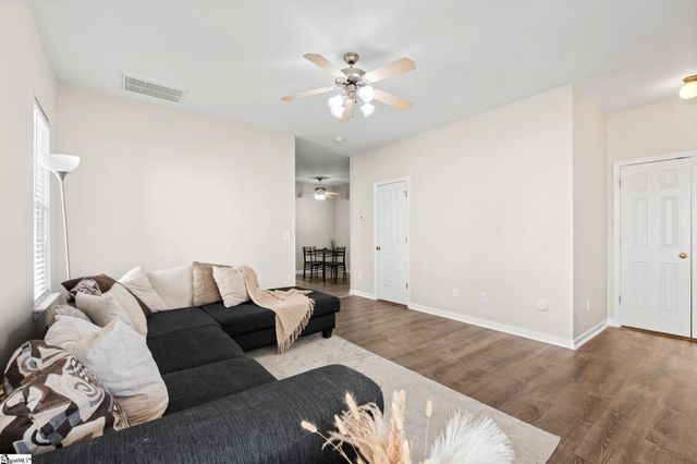 282 Waxberry Court, Boiling Springs, SC 29316