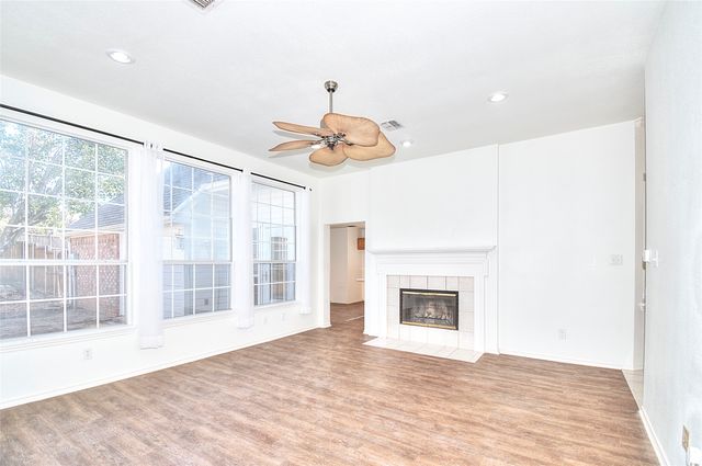 8221 Edgewater Drive, Frisco, TX 75034