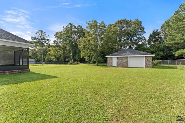 114 Water Drive, Warner Robins, GA 31088