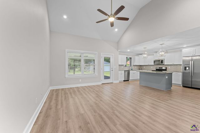 114 Water Drive, Warner Robins, GA 31088