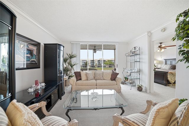 7770 Trent Drive 302, Fort Lauderdale, FL 33321