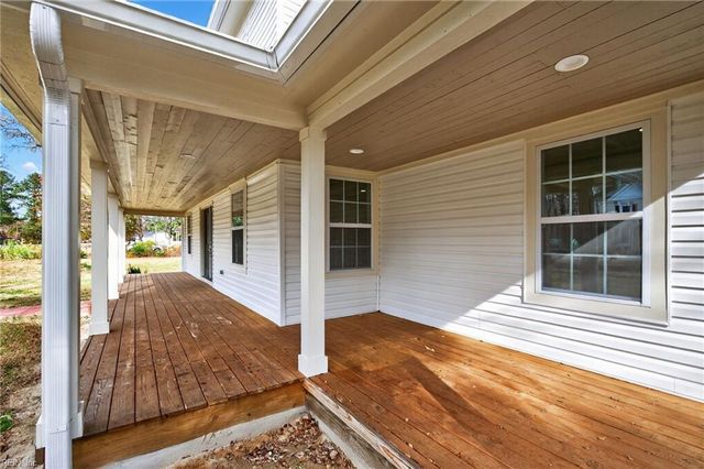 22077 Main ST, Courtland, VA 23837