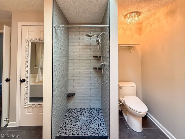 4730 Squire Drive, Sagamore Hills, OH 44067