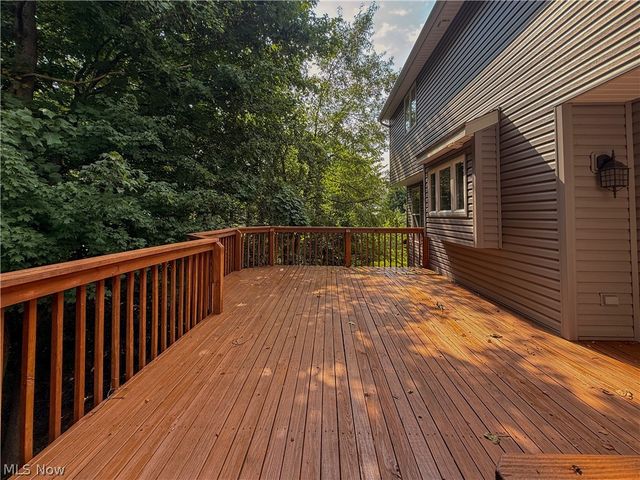 4730 Squire Drive, Sagamore Hills, OH 44067