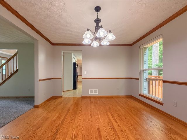 4730 Squire Drive, Sagamore Hills, OH 44067