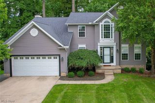 4730 Squire Drive, Sagamore Hills, OH 44067