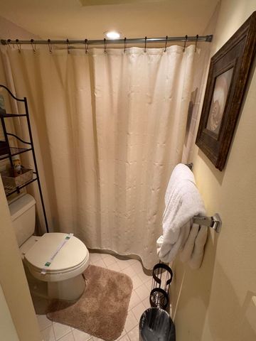 147 Deer Creek Boulevard 402, Deerfield Beach, FL 33442