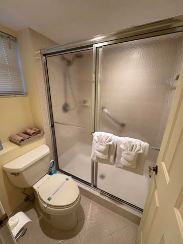 147 Deer Creek Boulevard 402, Deerfield Beach, FL 33442