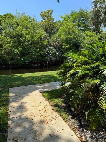 147 Deer Creek Boulevard 402, Deerfield Beach, FL 33442