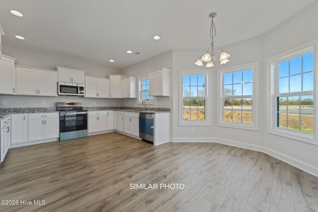 615 Barlowe Lane, Jacksonville, NC 28546