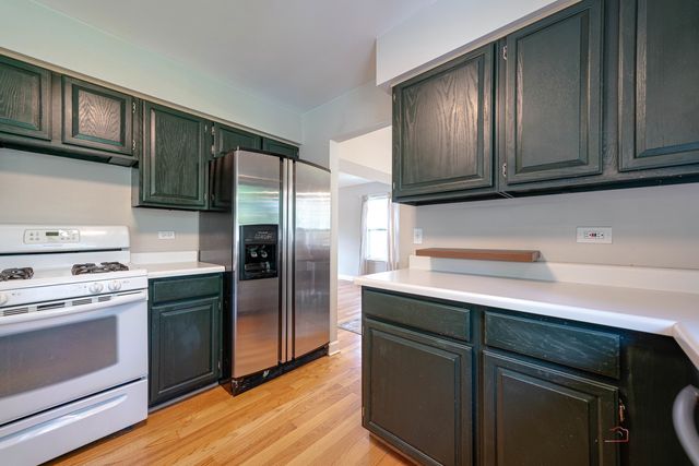 352 Fairfax Lane, Grayslake, IL 60030