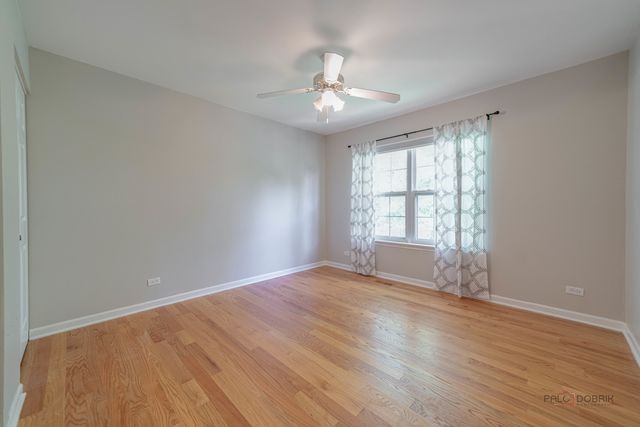 352 Fairfax Lane, Grayslake, IL 60030