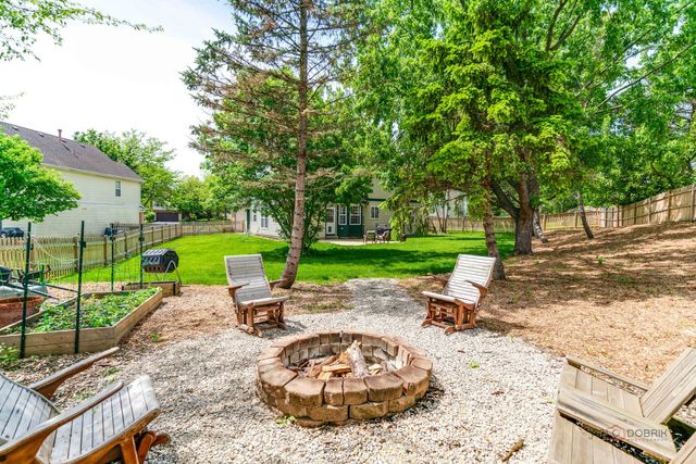 352 Fairfax Lane, Grayslake, IL 60030