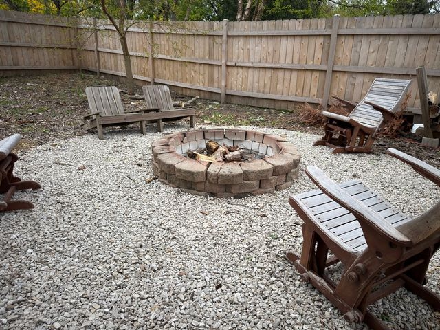 352 Fairfax Lane, Grayslake, IL 60030