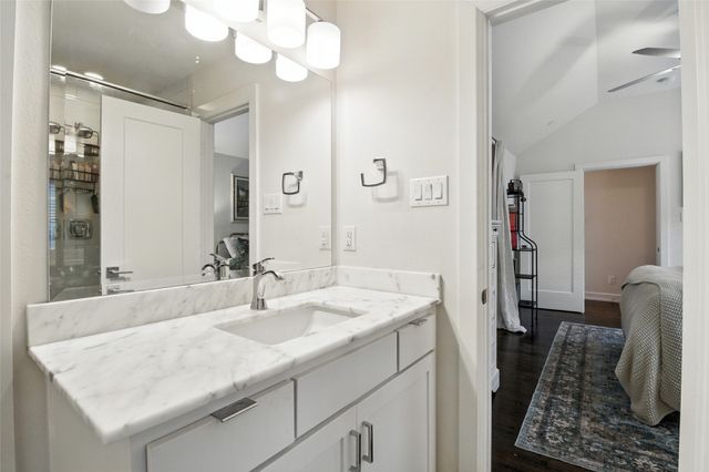 1930 Euclid Avenue 3, Dallas, TX 75206