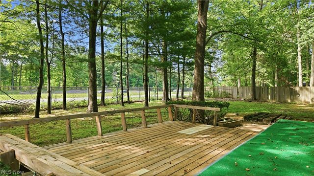 1922 Burr Oaks Court, Austintown, OH 44515