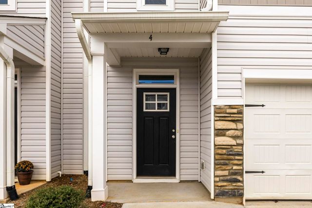 4 Sabine Leaf Court, Greer, SC 29650