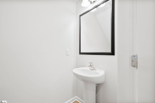 4 Sabine Leaf Court, Greer, SC 29650