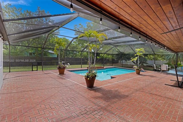 23595 SW 152nd Ave, Homestead, FL 33032