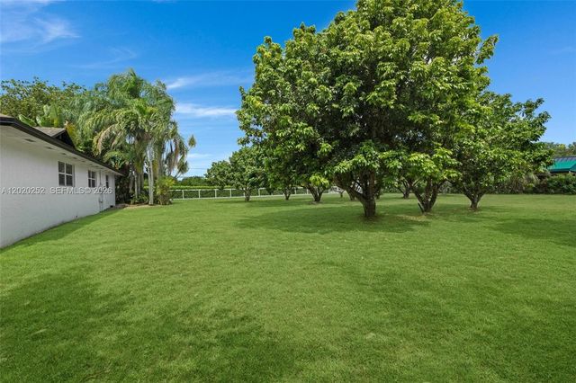 23595 SW 152nd Ave, Homestead, FL 33032