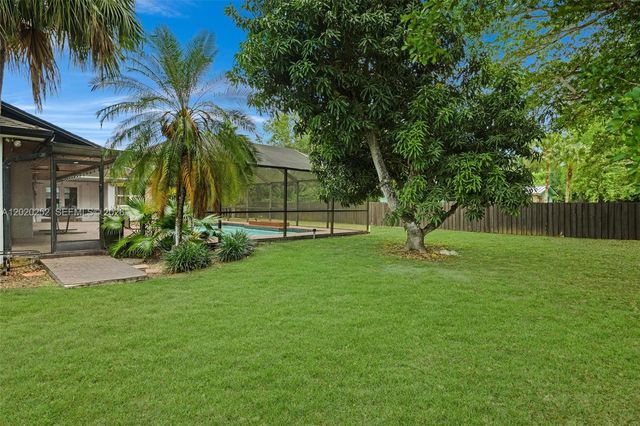 23595 SW 152nd Ave, Homestead, FL 33032